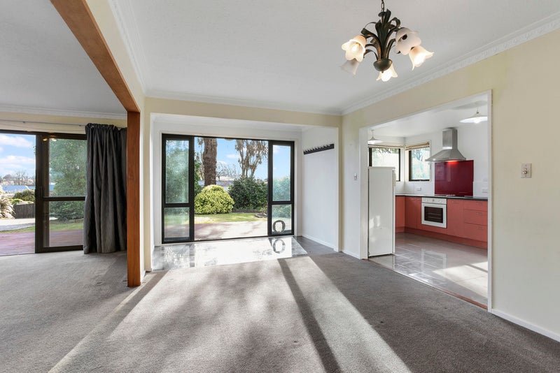 8 Timbertop Lane, Saint Martins, Christchurch - Carousel 2