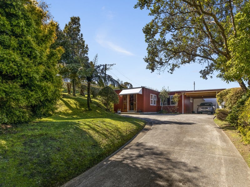 49 Pokohiwi Road, Normandale, Lower Hutt - Carousel 21