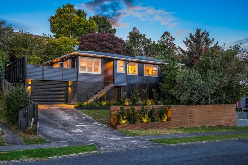 21 Robbies Road, Shelly Park, Auckland - Carousel 1