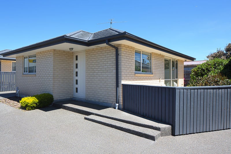 2/162 Wainoni Road, Avondale, Christchurch - Carousel 1