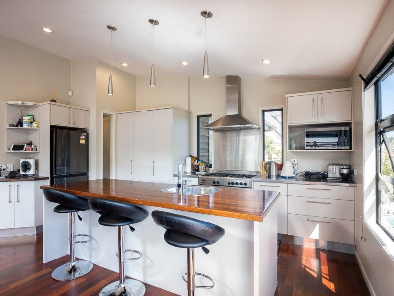 34 Roto Street, Hurdon, New Plymouth - Carousel 2