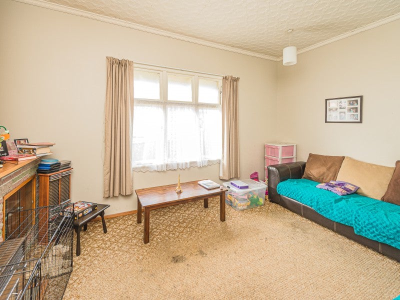 11 May Street, Gonville, Whanganui - Carousel 2