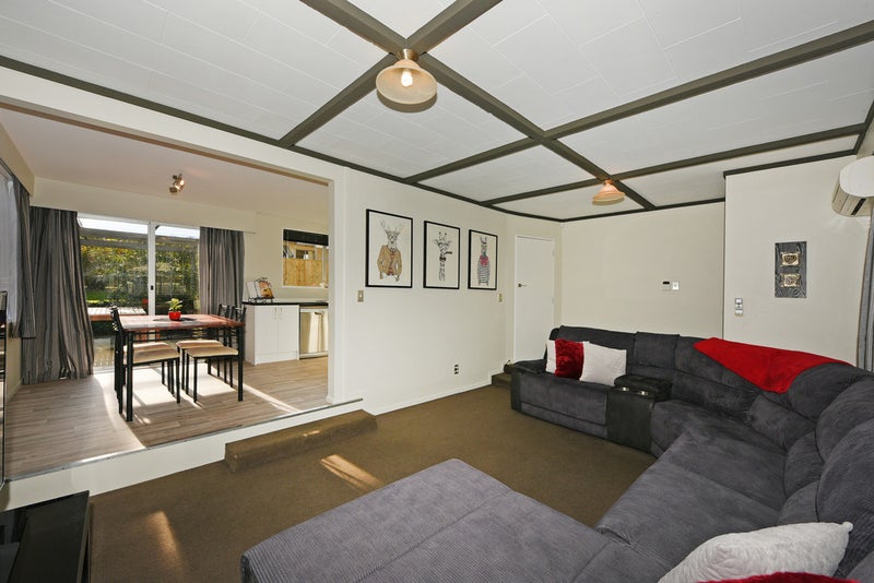 81 Norana Road, Timberlea, Upper Hutt - Carousel 2