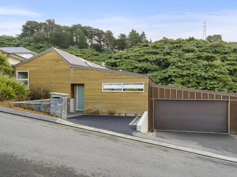 17 Tara Place, Belmont, Lower Hutt - Carousel 17