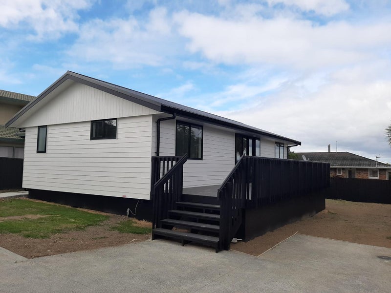 333 Richardson Road, New Windsor, Auckland - Carousel 1