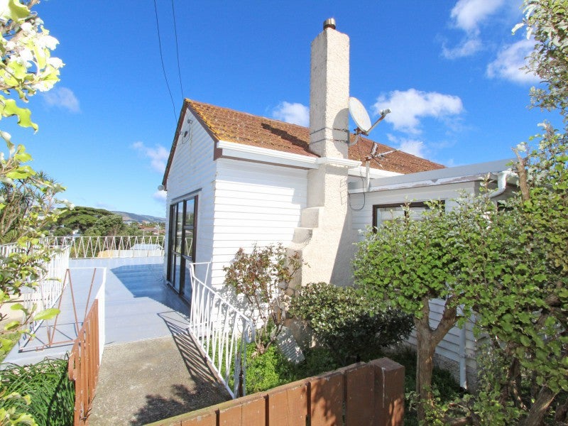 1 Wright Street, Titahi Bay, Porirua - Carousel 1
