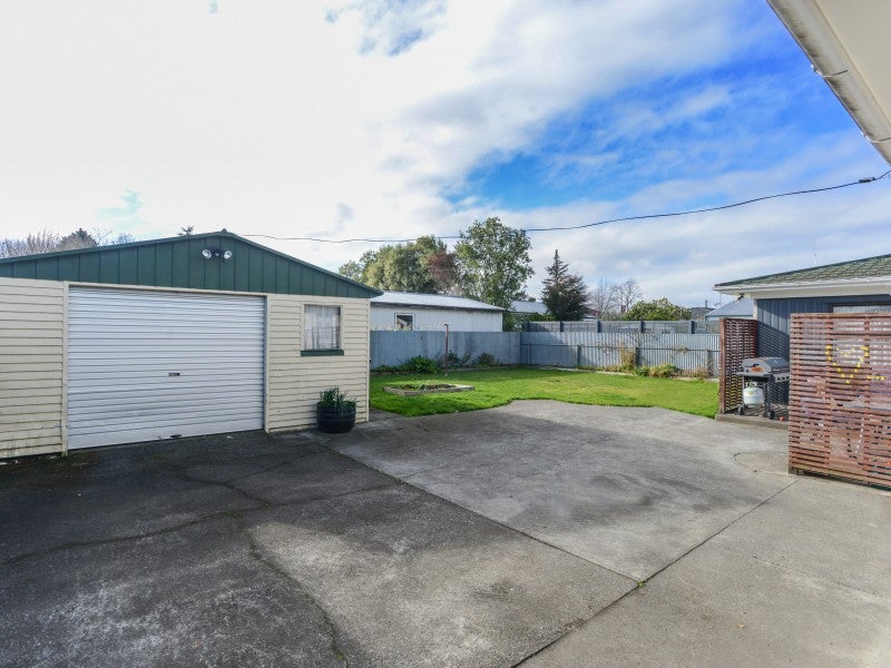 574 Lowe Street, Camberley, Hastings - Carousel 2