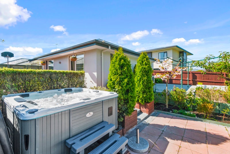 2/19 Arawa Street, Shirley, Christchurch - Carousel 1