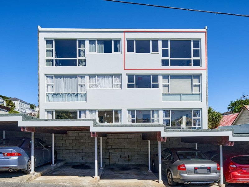 9/36 Queen Street, Mount Victoria, Wellington - Carousel 1