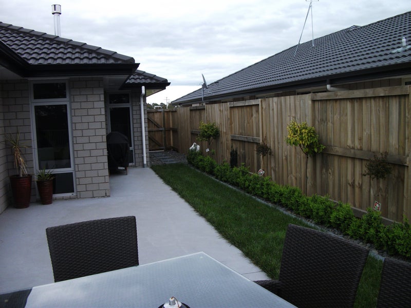 23 Edgeview Crescent, Fitzroy, Hamilton - Carousel 23