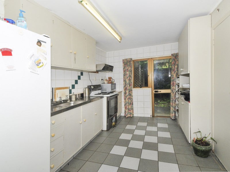 3/273 Grounsell Crescent, Belmont, Lower Hutt - Carousel 2