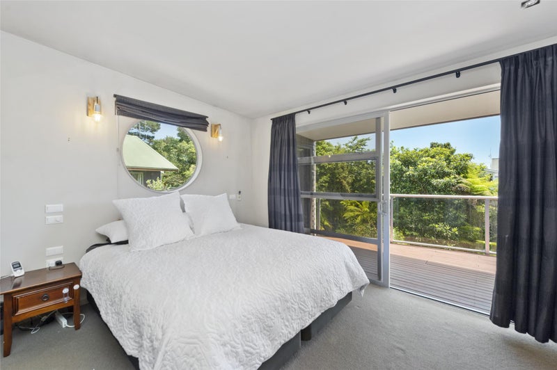 19A Morrison Crescent, Deanwell, Hamilton - Carousel 1