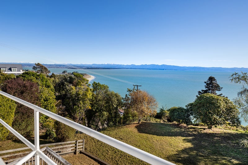 1 Moncrieff Avenue, Britannia Heights, Nelson - Carousel 1