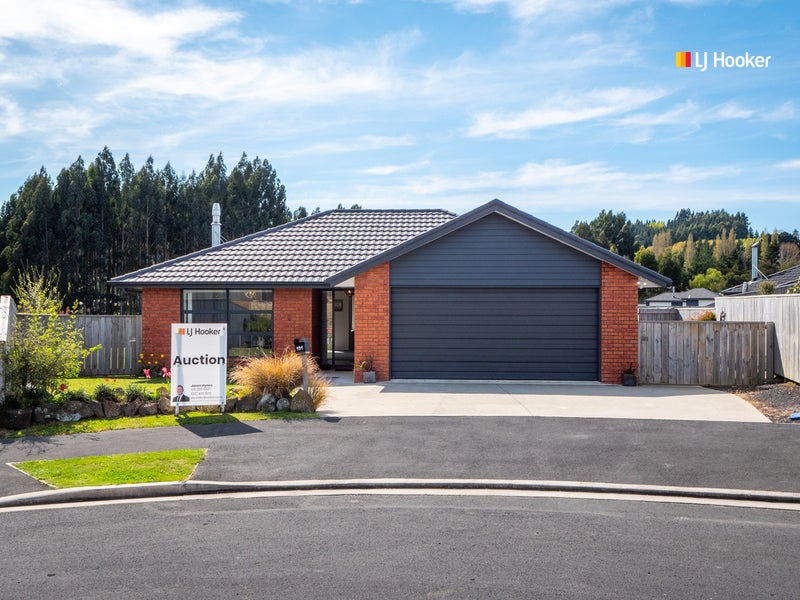 101 Severn Street, Green Island, Dunedin - Carousel 1