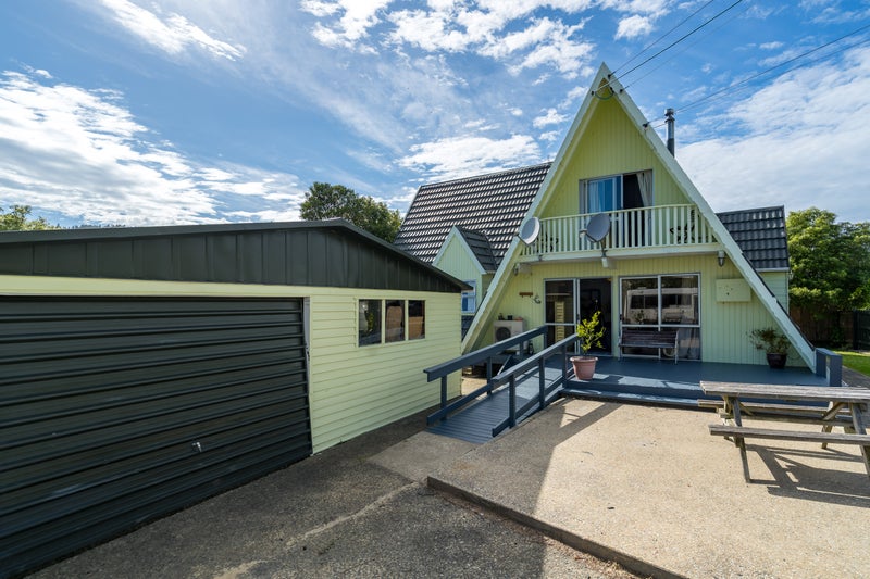 2 Fairview Terrace, Sawyers Bay, Port Chalmers - Carousel 2