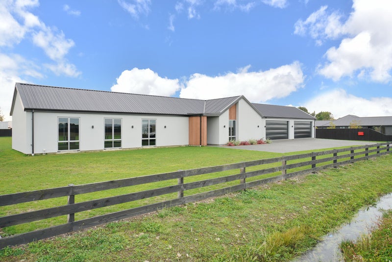 33 Braeburn Crescent, Swannanoa, Kaiapoi - Carousel 1