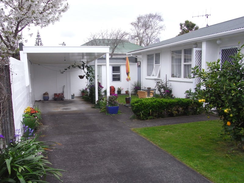 27 Young Street, Whanganui East, Whanganui - Carousel 15