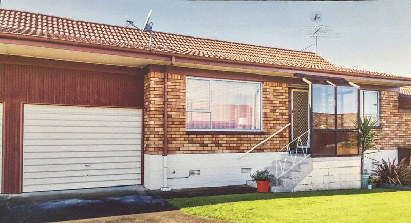 2/17 Turama Road, Royal Oak, Auckland - Carousel 1