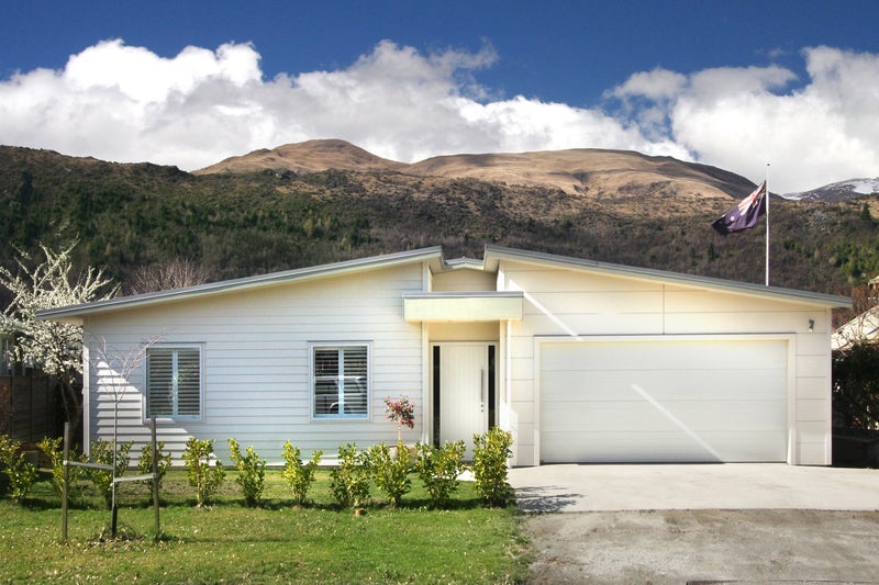 17 Thomson Street, Arrowtown, Arrowtown - Carousel 1