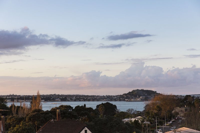 9 Canterbury Place, Parnell, Auckland - Carousel 2