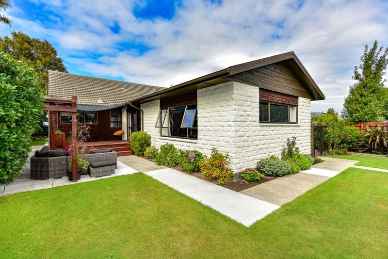 69 Garreg Road, Bryndwr, Christchurch - Carousel 1