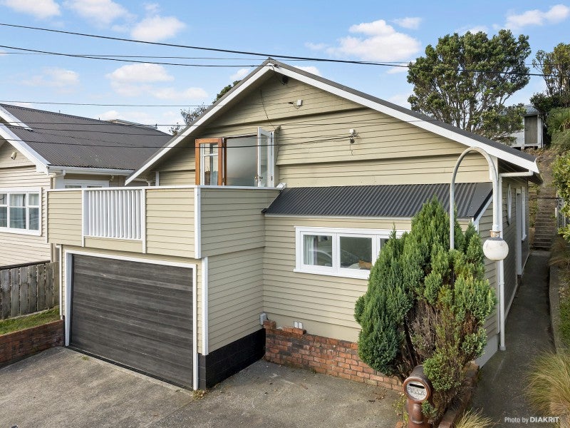 165A Ohiro Road, Brooklyn, Wellington - Carousel 1