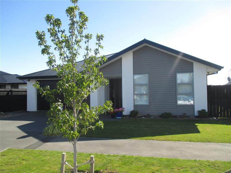 43 Te Whenu Crescent, Marshland, Christchurch - Carousel 1