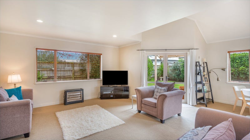 24A Pulham Crescent, Queenwood, Hamilton - Carousel 2