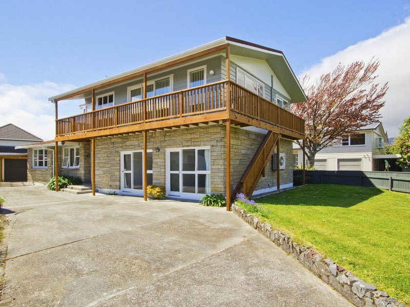 49 Orr Crescent, Hutt Central, Lower Hutt - Carousel 1