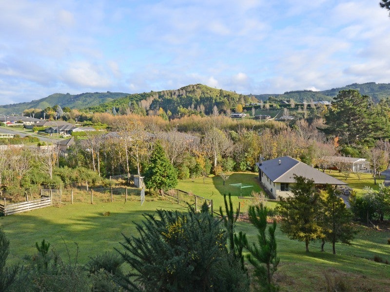 450 Main Road North, Timberlea, Upper Hutt - Carousel 2