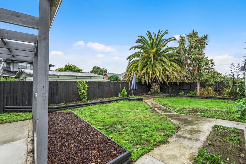 10 Clarevale Street, Burwood, Christchurch - Carousel 12