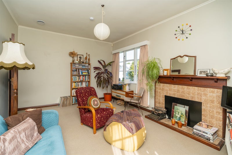 27 Galway Avenue, Hamilton East, Hamilton - Carousel 2