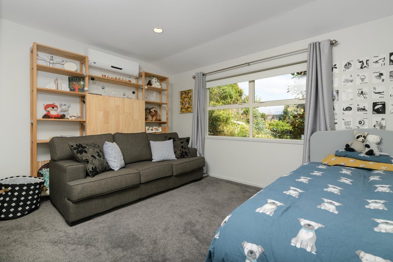 64 Little John Drive, Bellevue, Tauranga - Carousel 2