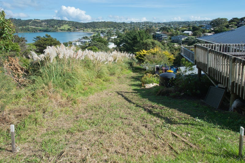 63 Makora Avenue, Oneroa, Waiheke Island - Carousel 2