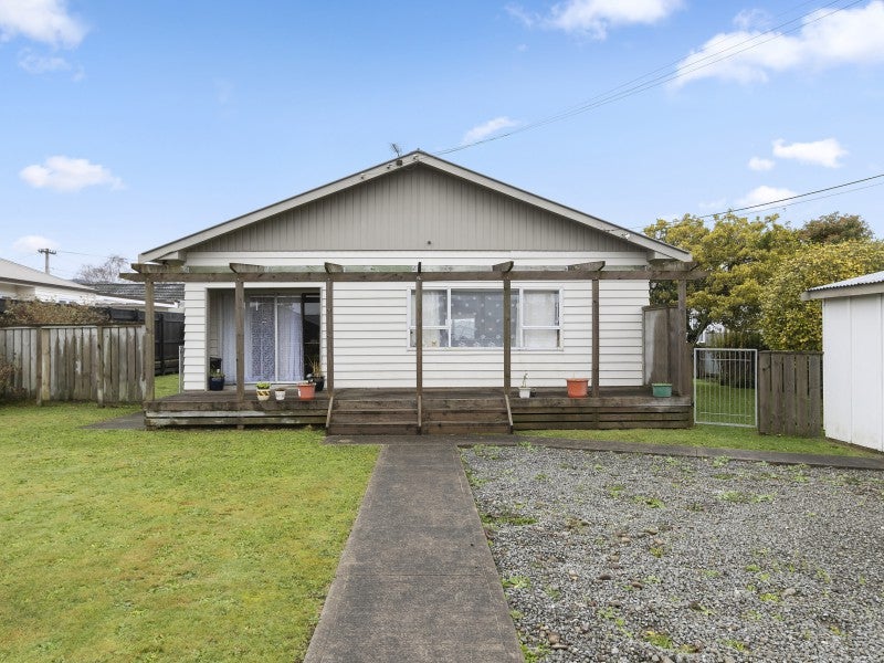 1/16 Merton Street, Trentham, Upper Hutt - Carousel 1