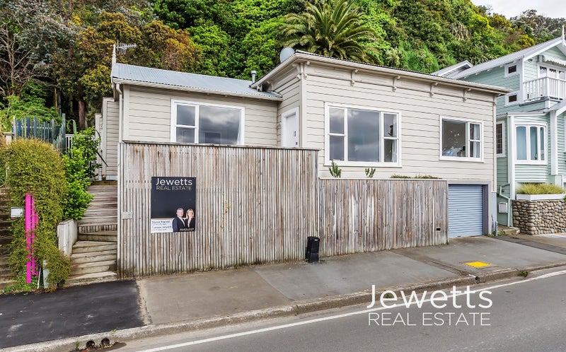 383 Karaka Bay Road, Karaka Bays, Wellington - Carousel 2