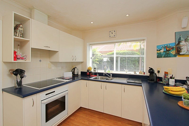2B Wilton Row, Taradale, Napier - Carousel 2