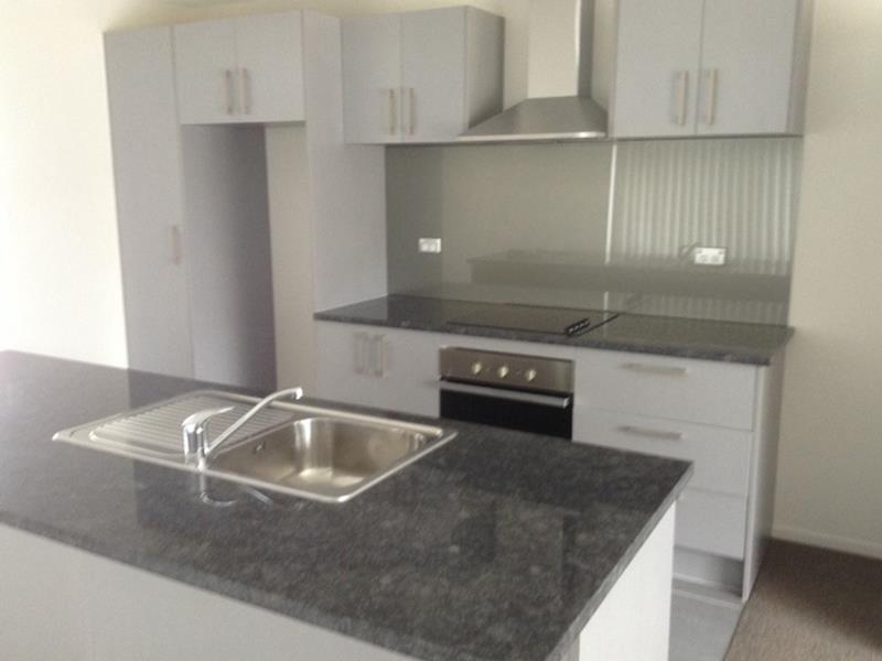 29 Kotuku Crescent, Takanini, Auckland - Carousel 2