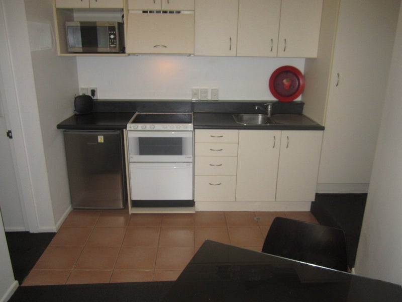 8C/120 The Terrace, Wellington Central, Wellington - Carousel 11