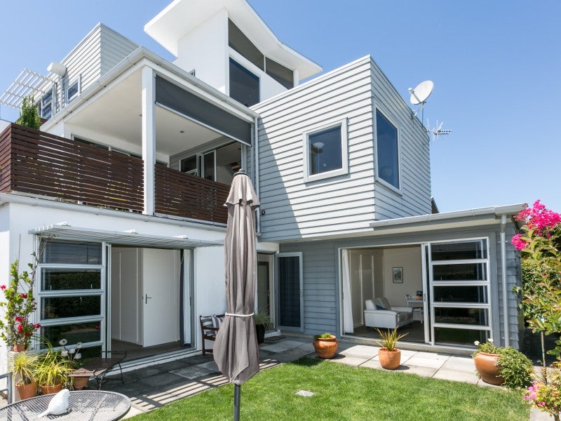 84B Charles Street, Westshore, Napier - Carousel 1