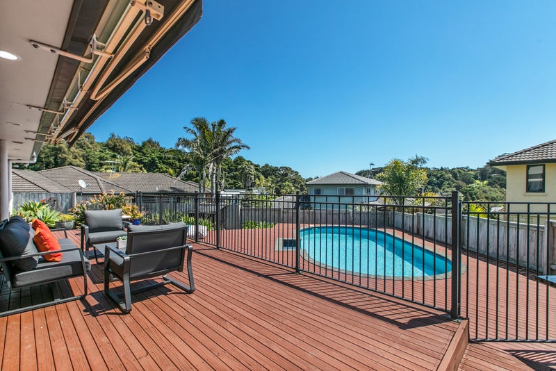 11 Ysabel Crescent, The Gardens, Auckland - Carousel 1