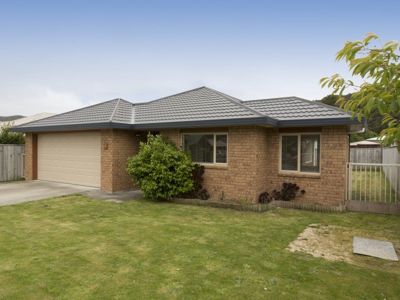 27 Sun Valley Grove, Wainuiomata, Lower Hutt - Carousel 19