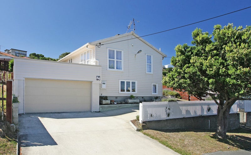 49 Raukawa Street, Strathmore Park, Wellington - Carousel 1