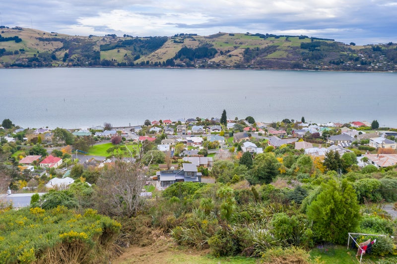 61 Manapouri Street, Ravensbourne, Dunedin - Carousel 1
