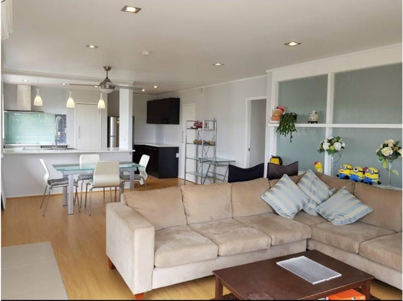 1/51 Shanaway Rise, Hillcrest, Auckland - Carousel 2