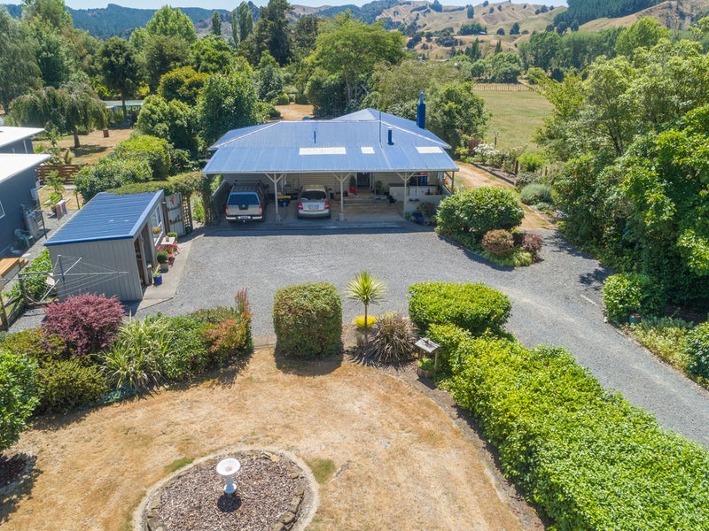 57 Racecourse Road, Manunui, Taumarunui - Carousel 2