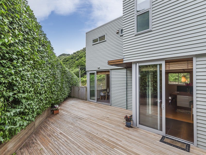 106 Holloway Road, Aro Valley, Wellington - Carousel 2