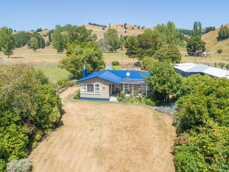 57 Racecourse Road, Manunui, Taumarunui - Carousel 26