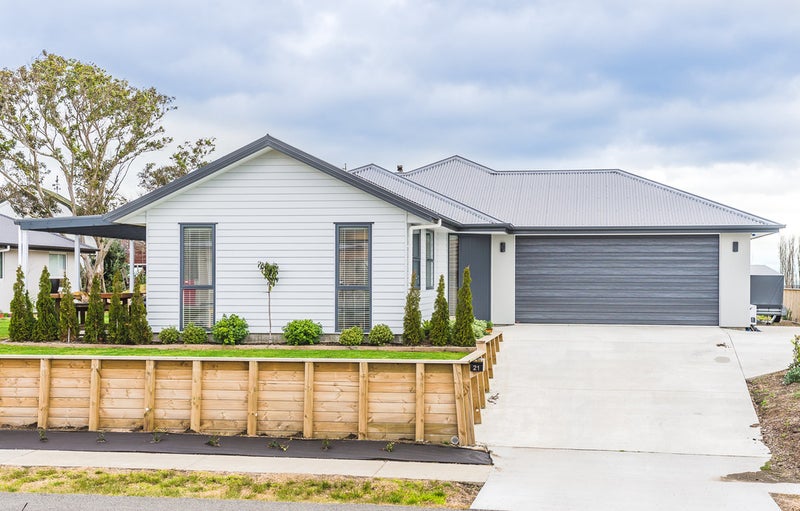 21 Tirimoana Place, Otamatea, Whanganui - Carousel 1