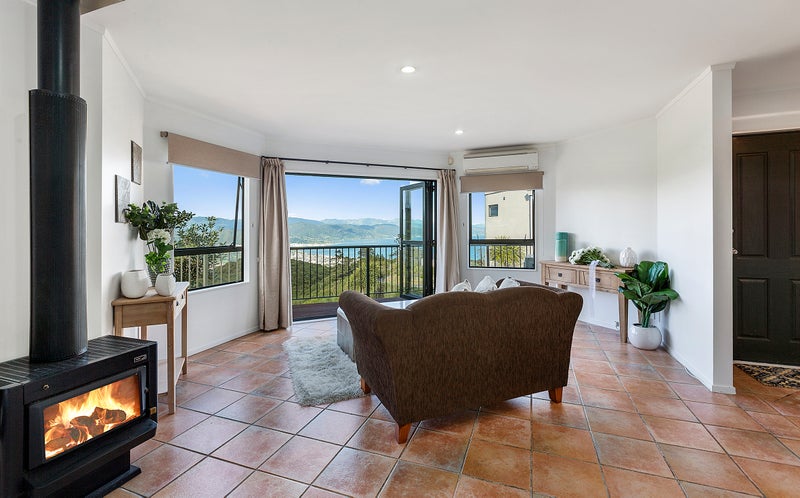 123 Maungaraki Road, Korokoro, Lower Hutt - Carousel 1